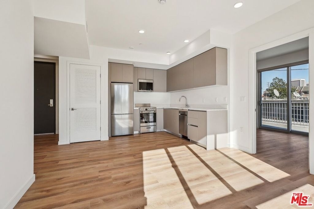 1814 Federal Avenue - Photo 9