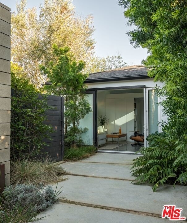 1060 Nowita Place - Photo 12