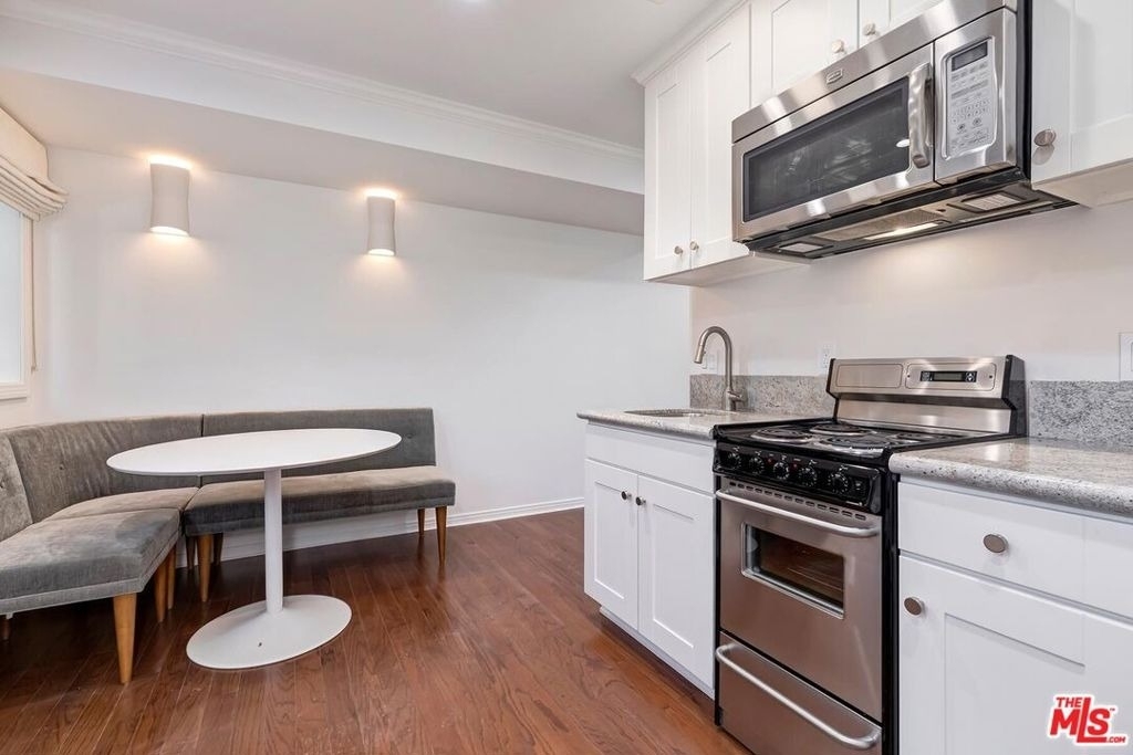 609 N Doheny Drive - Photo 3