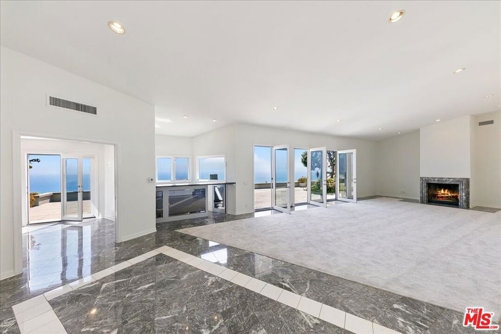 18244 Coastline Drive - Photo 2