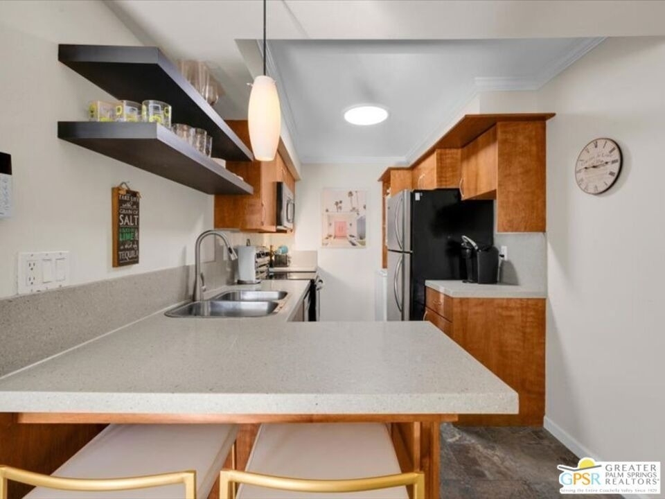 351 N Hermosa Drive - Photo 4