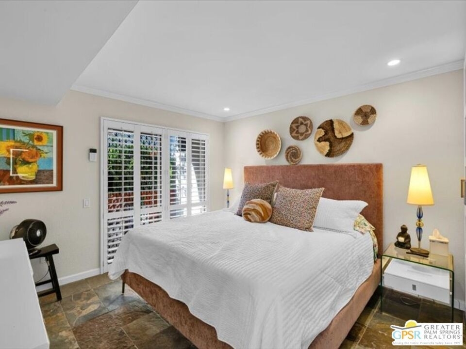 351 N Hermosa Drive - Photo 10