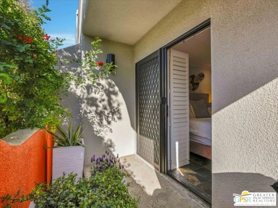 351 N Hermosa Drive - Photo 17