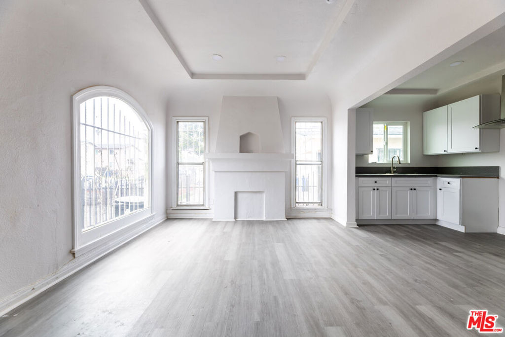 138 W 82nd Street - Photo 19