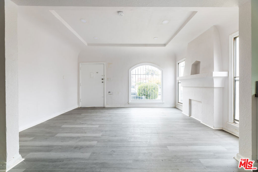 138 W 82nd Street - Photo 17