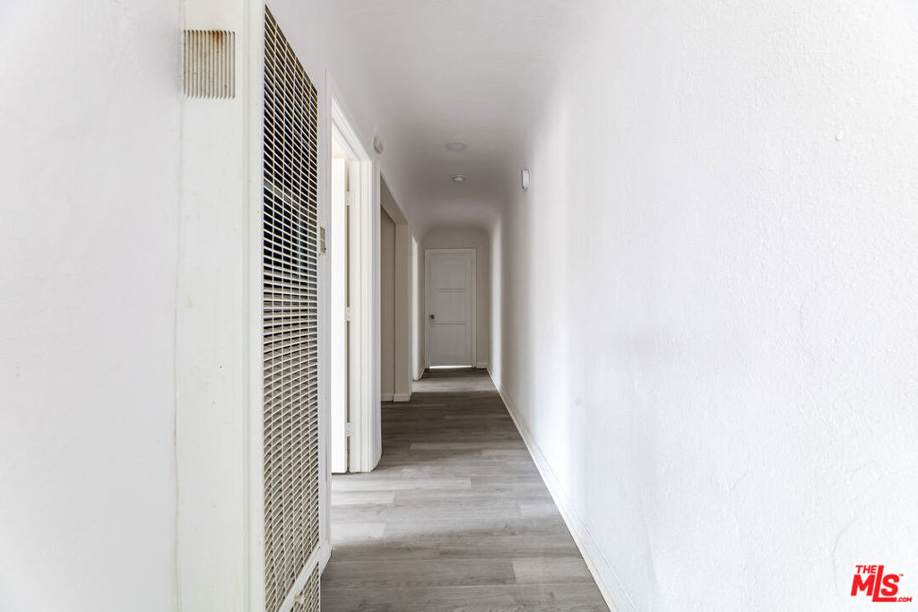 138 W 82nd Street - Photo 20
