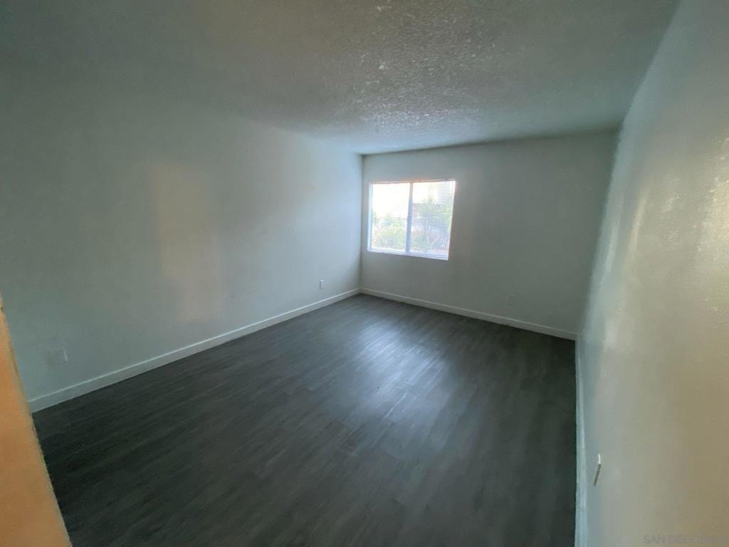 702 R Ave - Photo 5