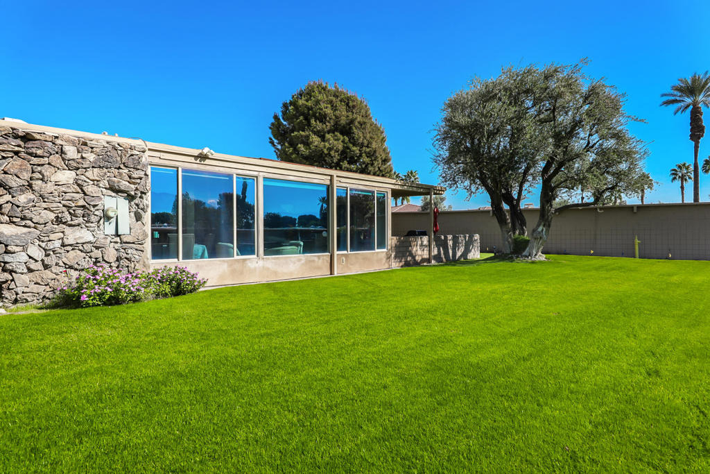 42505 Adams Street - Photo 19