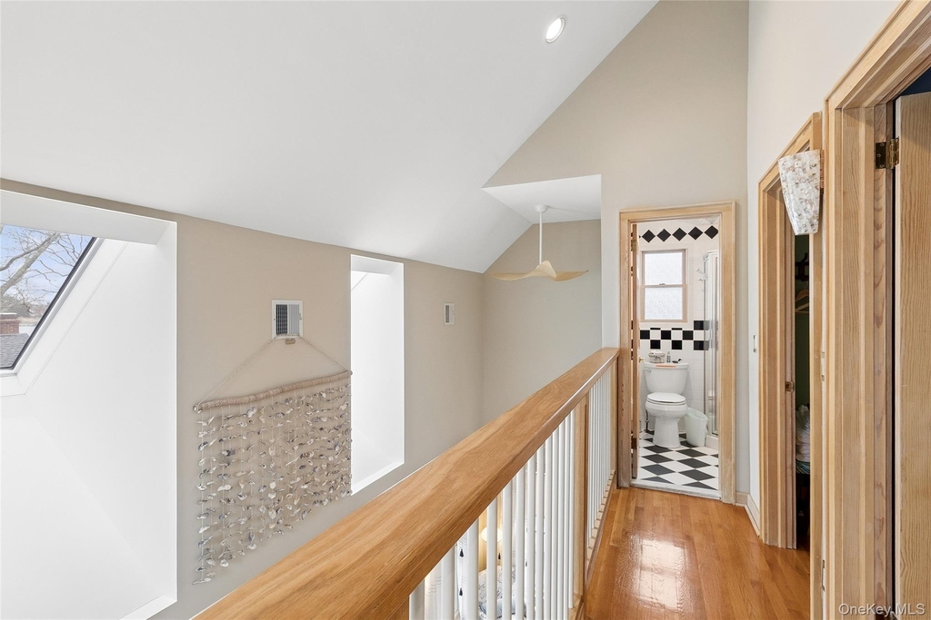 1050 Pine Avenue - Photo 15