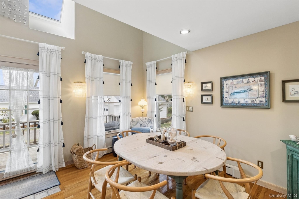 1050 Pine Avenue - Photo 7