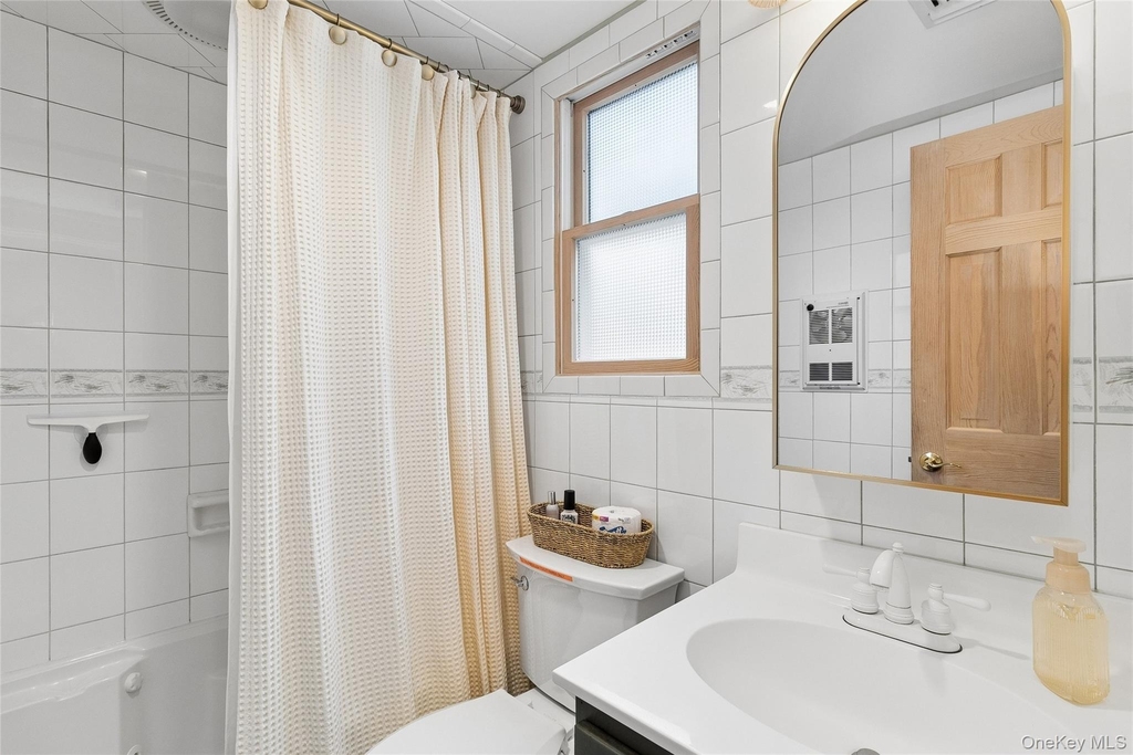 1050 Pine Avenue - Photo 13
