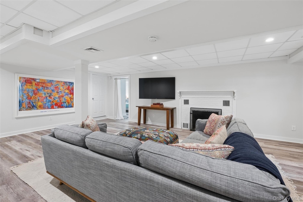 250 Oak Road - Photo 11