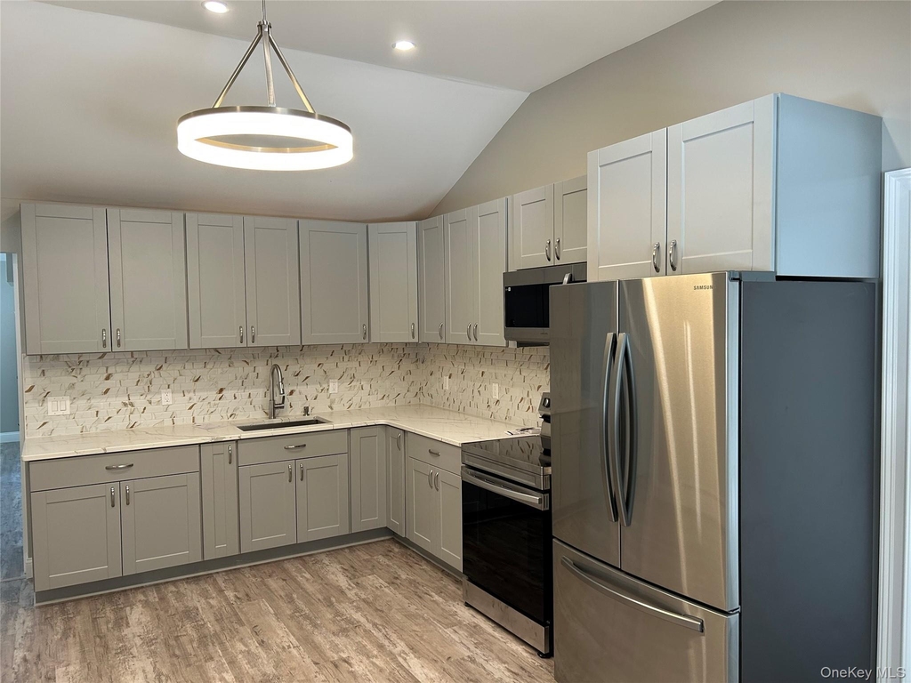 135 Gale Road - Photo 4