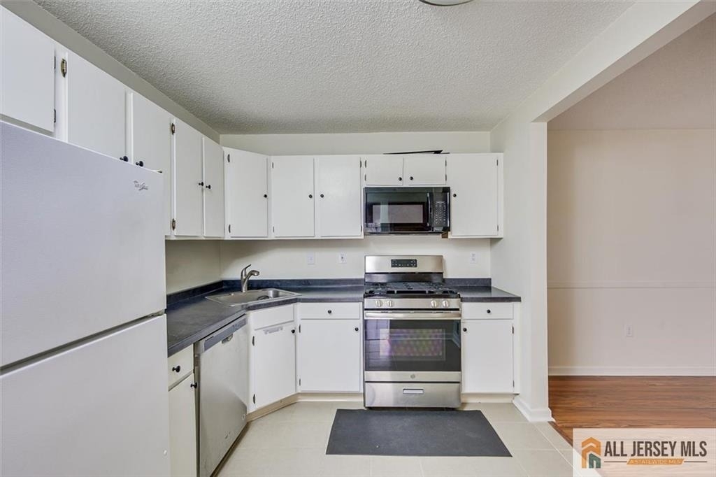 69 Amberly Court - Photo 9