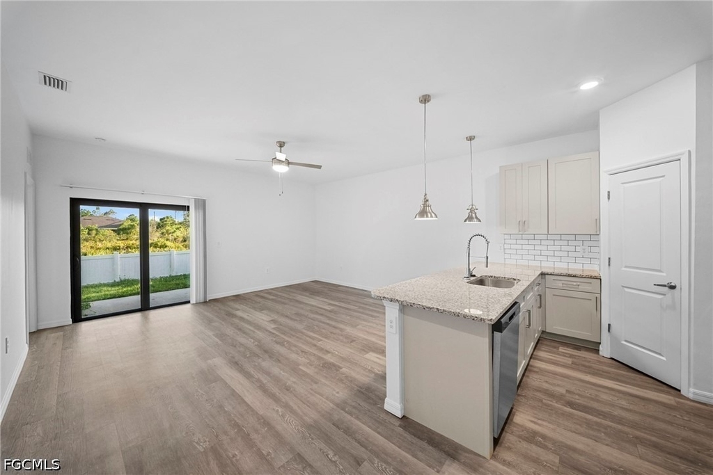 26481 Sandhill Boulevard - Photo 8