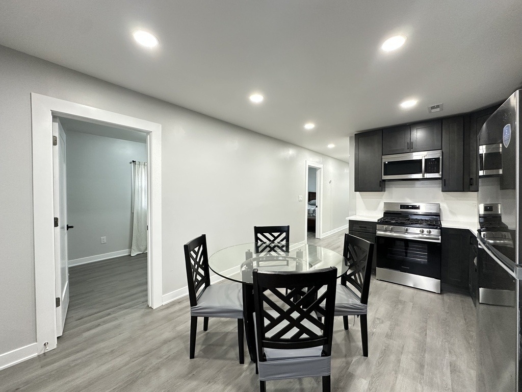 1937 W Grand Avenue - Photo 6