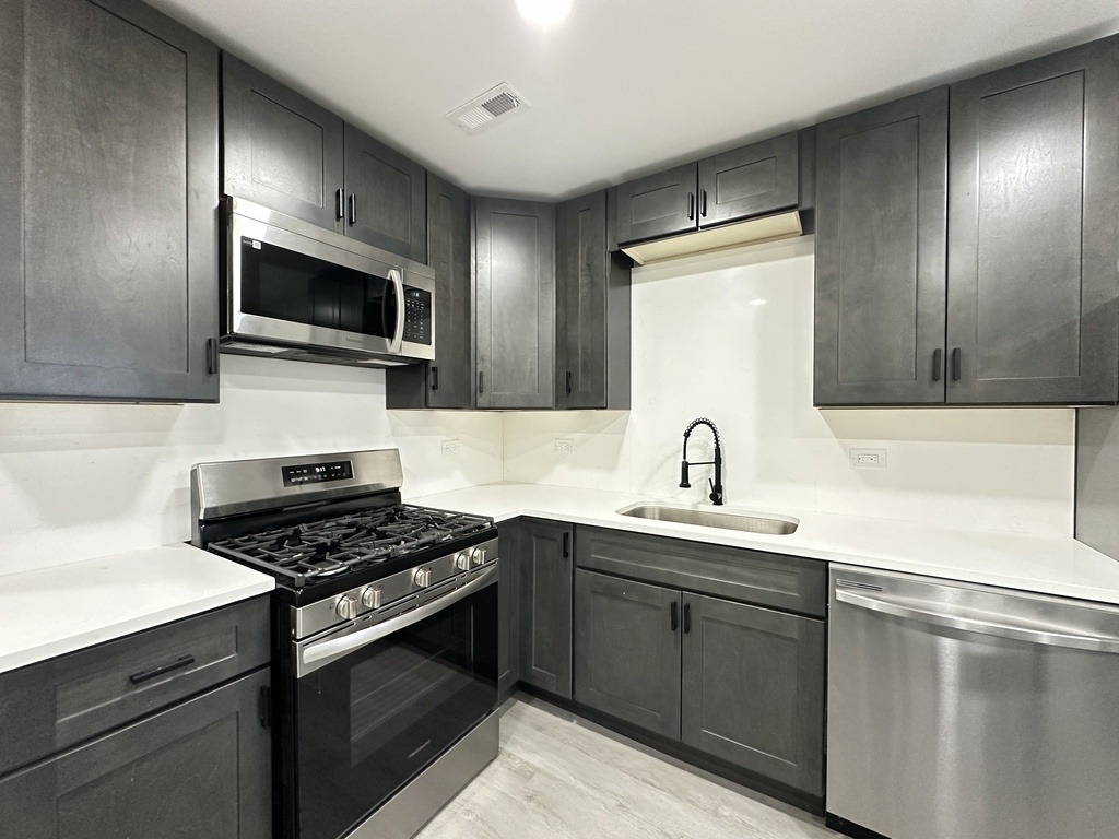 1937 W Grand Avenue - Photo 1