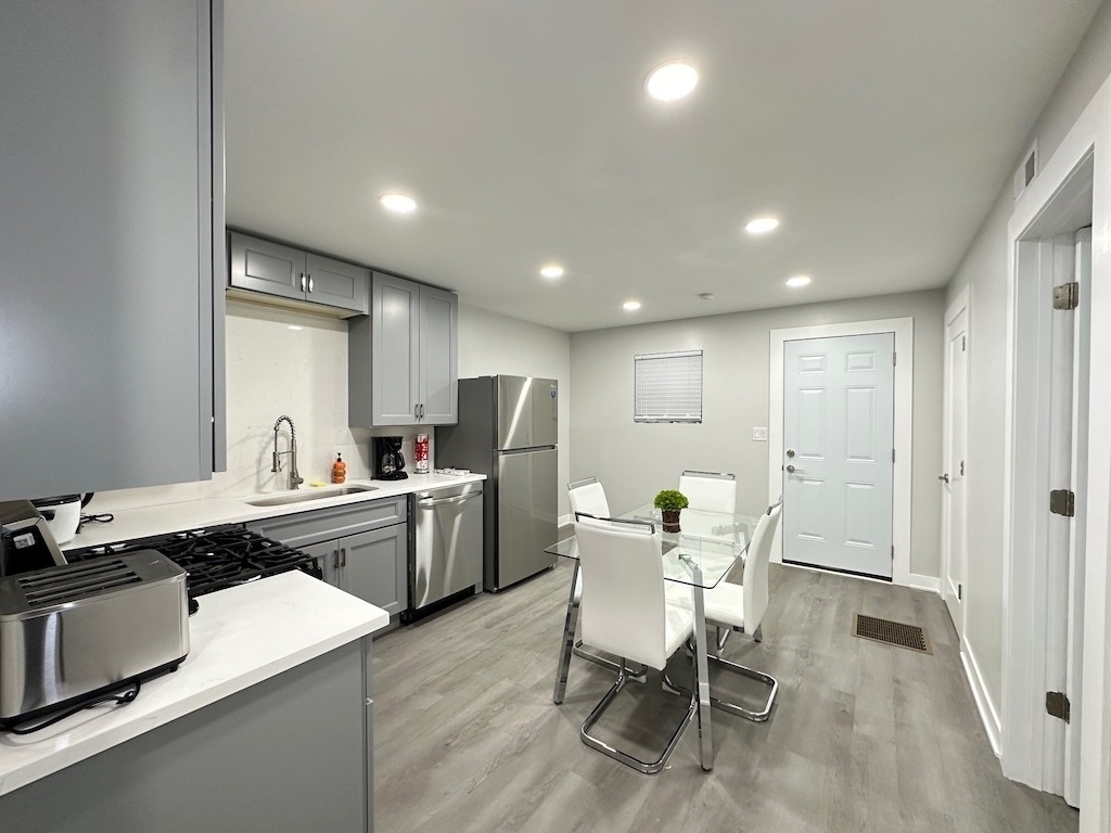1937 W Grand Avenue - Photo 7