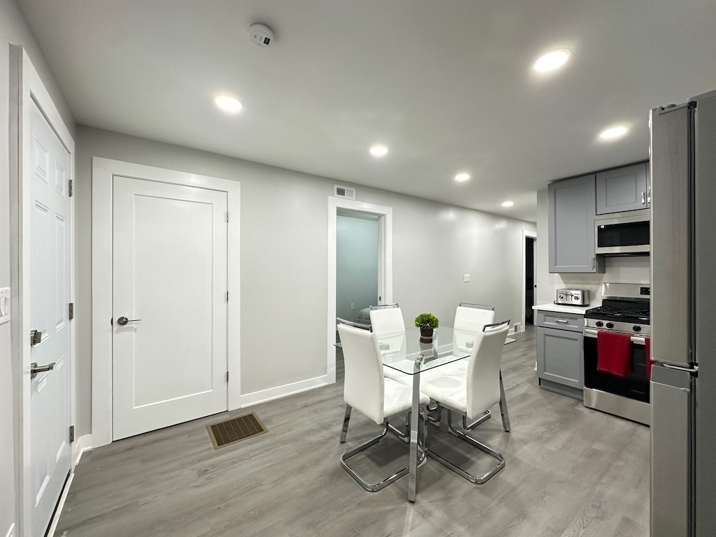 1937 W Grand Avenue - Photo 4