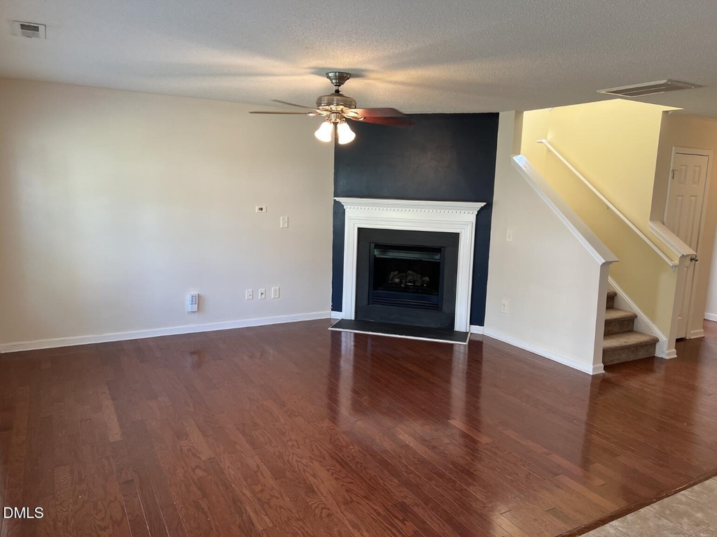 609 Magna Drive - Photo 6