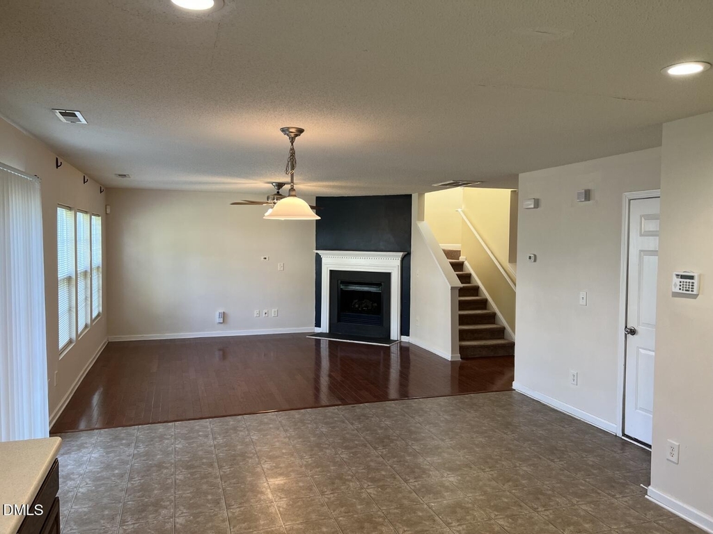 609 Magna Drive - Photo 7