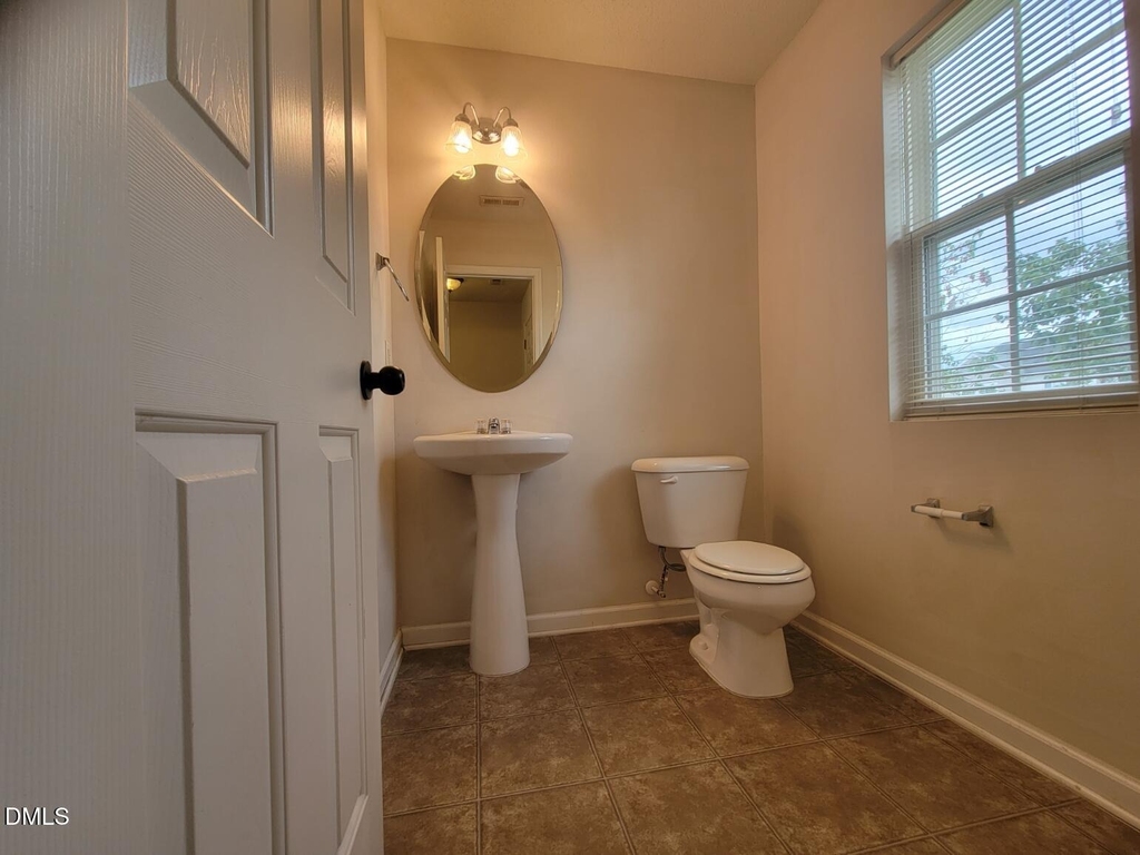 609 Magna Drive - Photo 8