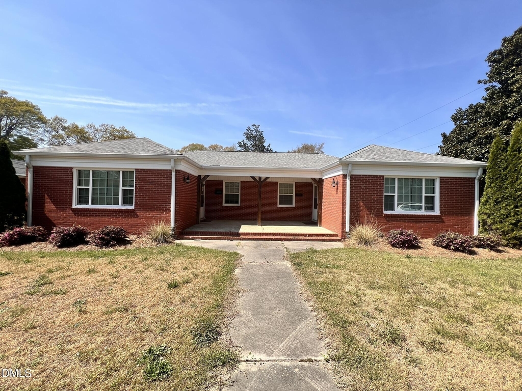807 N Ellis Avenue - Photo 0