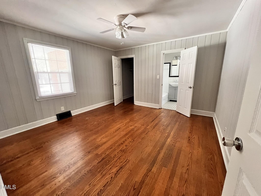 807 N Ellis Avenue - Photo 10