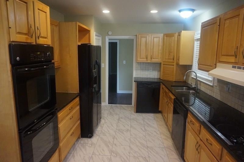 1403 Stephens Drive Ne - Photo 1