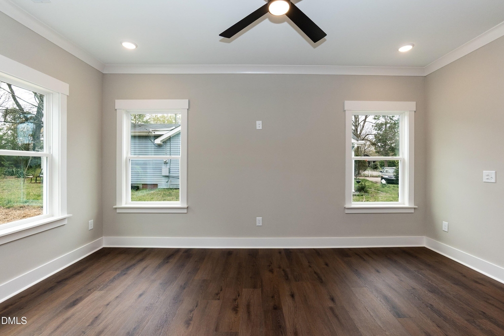 818 N Taylor Street - Photo 14