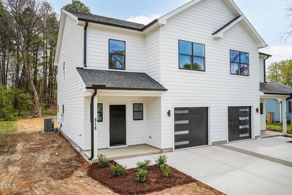 818 N Taylor Street - Photo 2