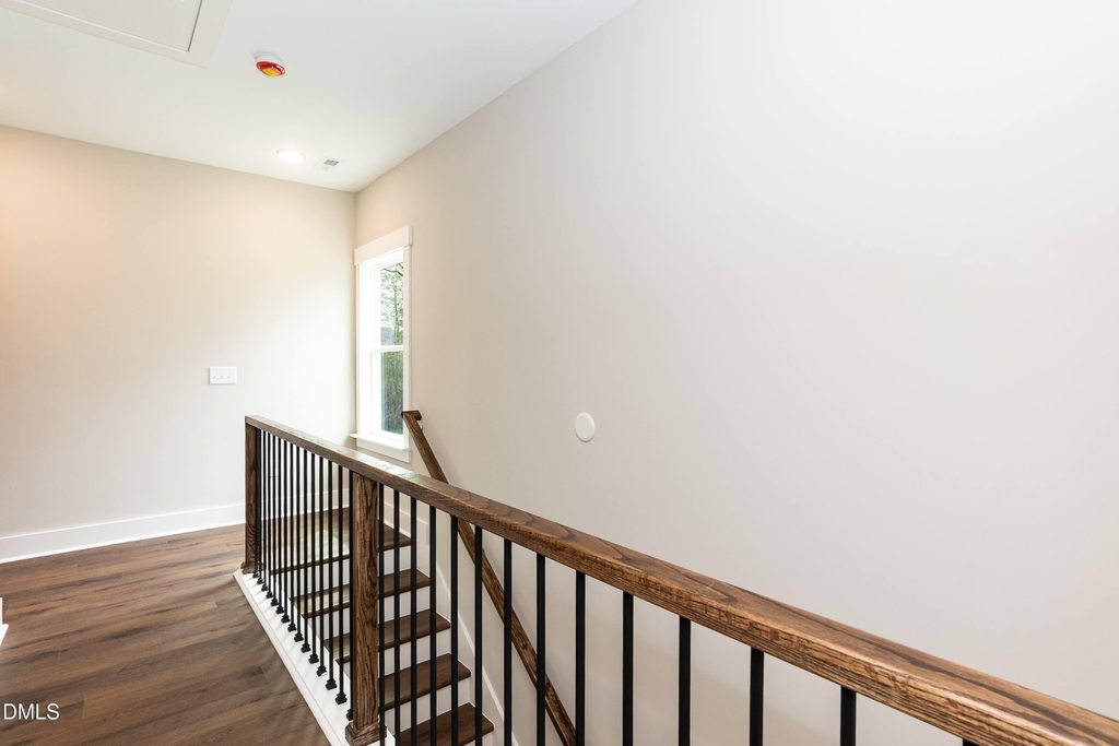 818 N Taylor Street - Photo 18