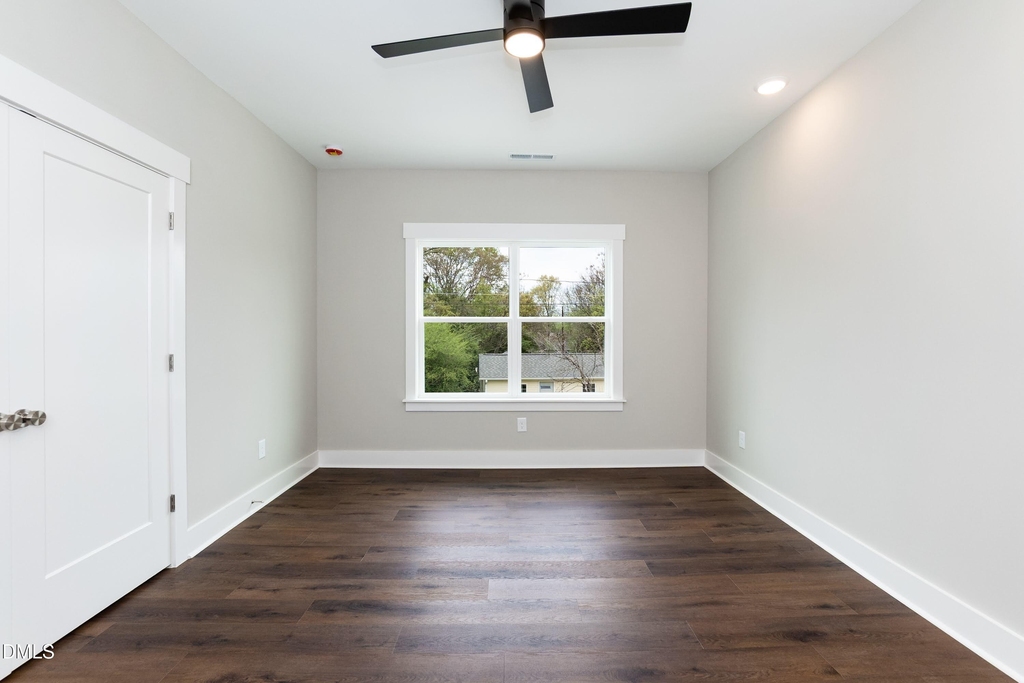 818 N Taylor Street - Photo 20