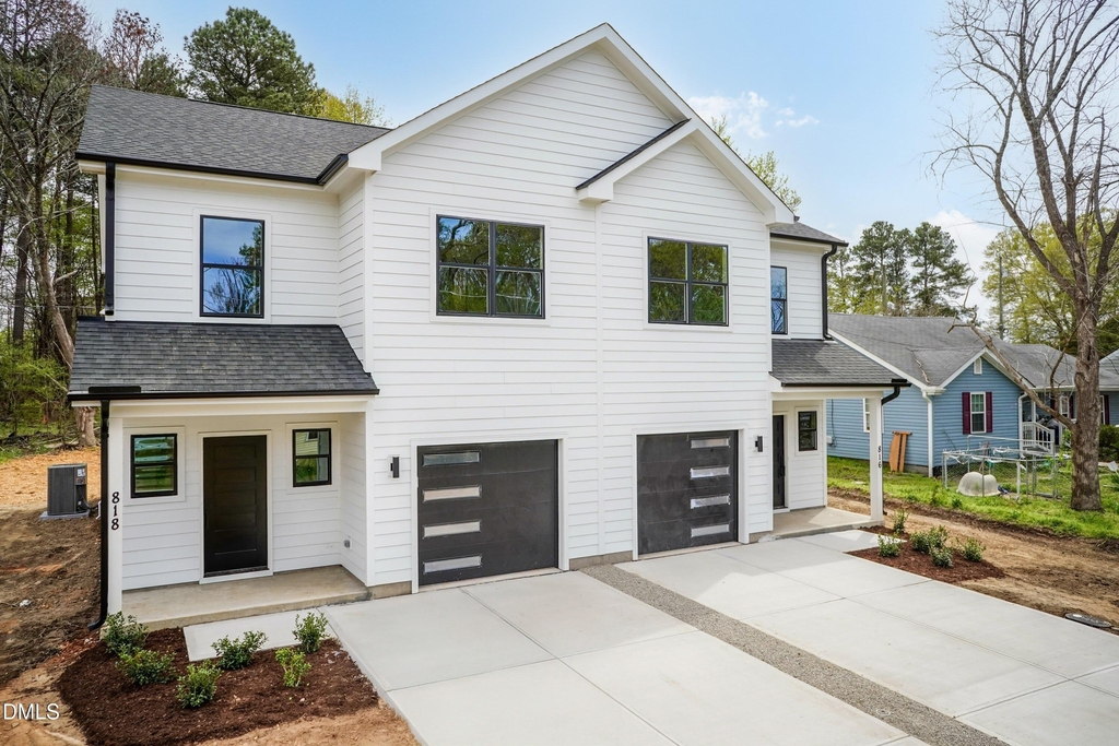 818 N Taylor Street - Photo 1