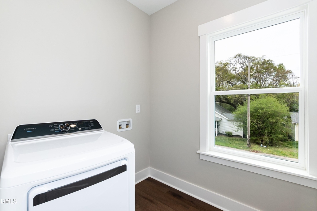 818 N Taylor Street - Photo 16