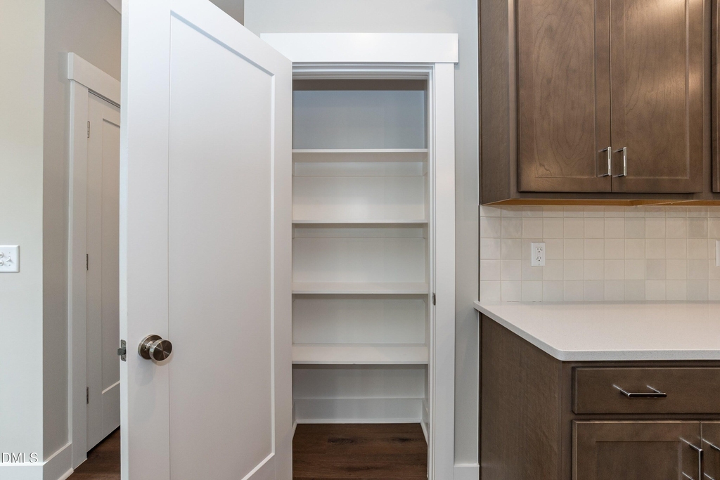 818 N Taylor Street - Photo 12