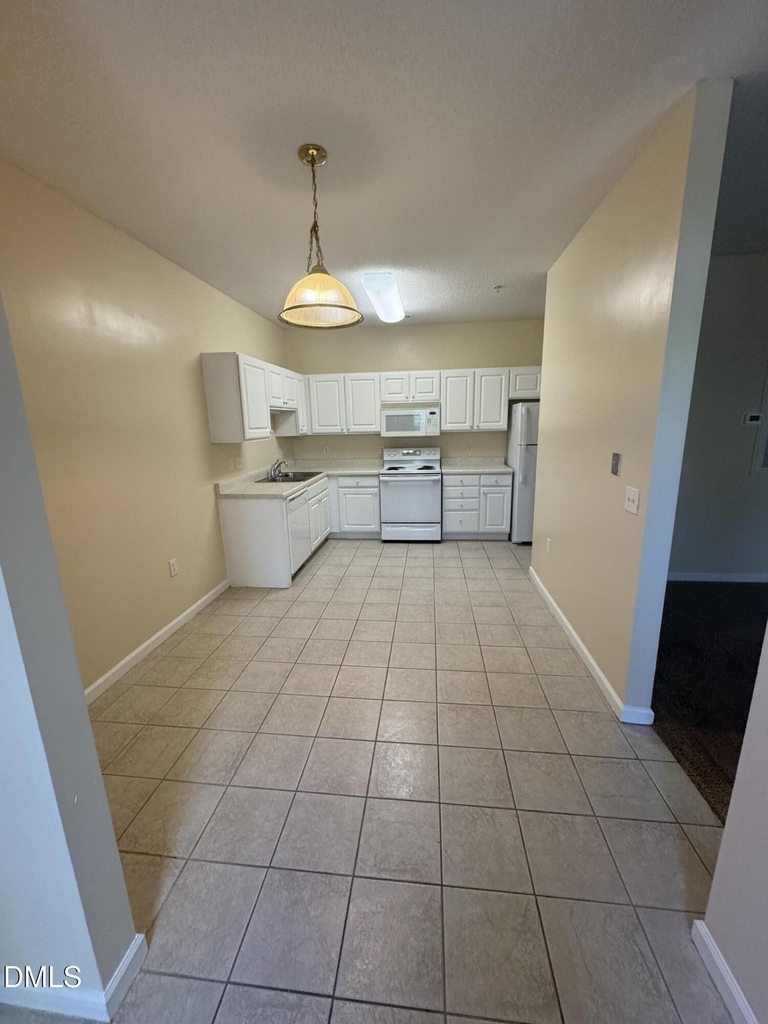 2520 Friedland Place - Photo 5