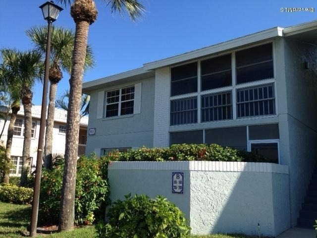 987 Sonesta Avenue Ne - Photo 1