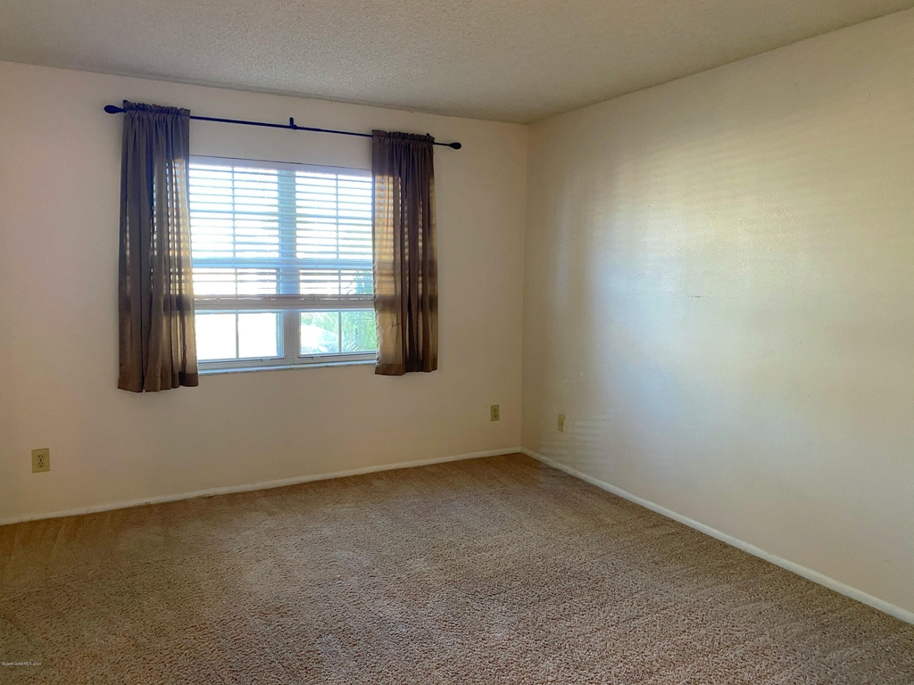 987 Sonesta Avenue Ne - Photo 9