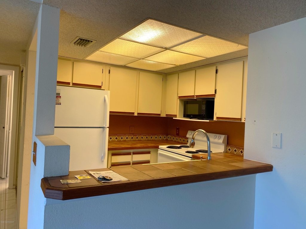 987 Sonesta Avenue Ne - Photo 8