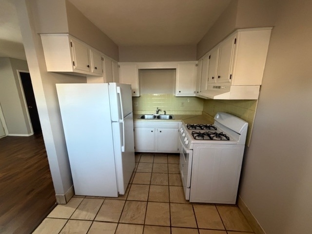107 College Park Court - Photo 3