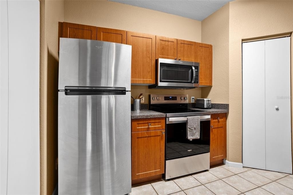 2141 Portofino Place - Photo 16