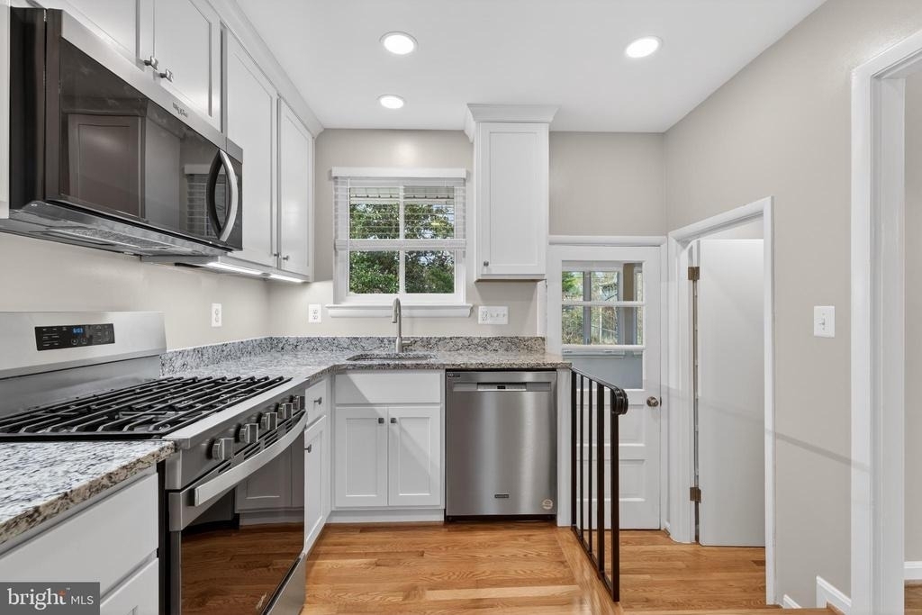 4625 Strathblane Place - Photo 6