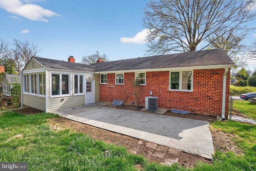 4625 Strathblane Place - Photo 19