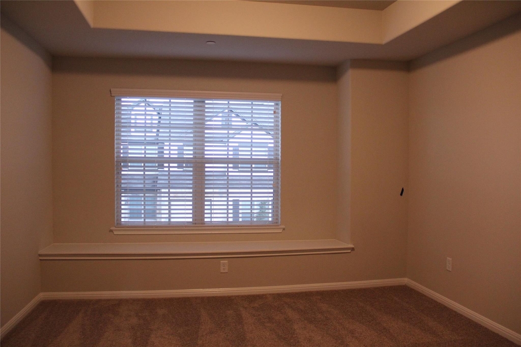 1612 Airedale Rd - Photo 9