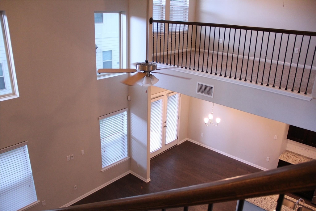 1612 Airedale Rd - Photo 3