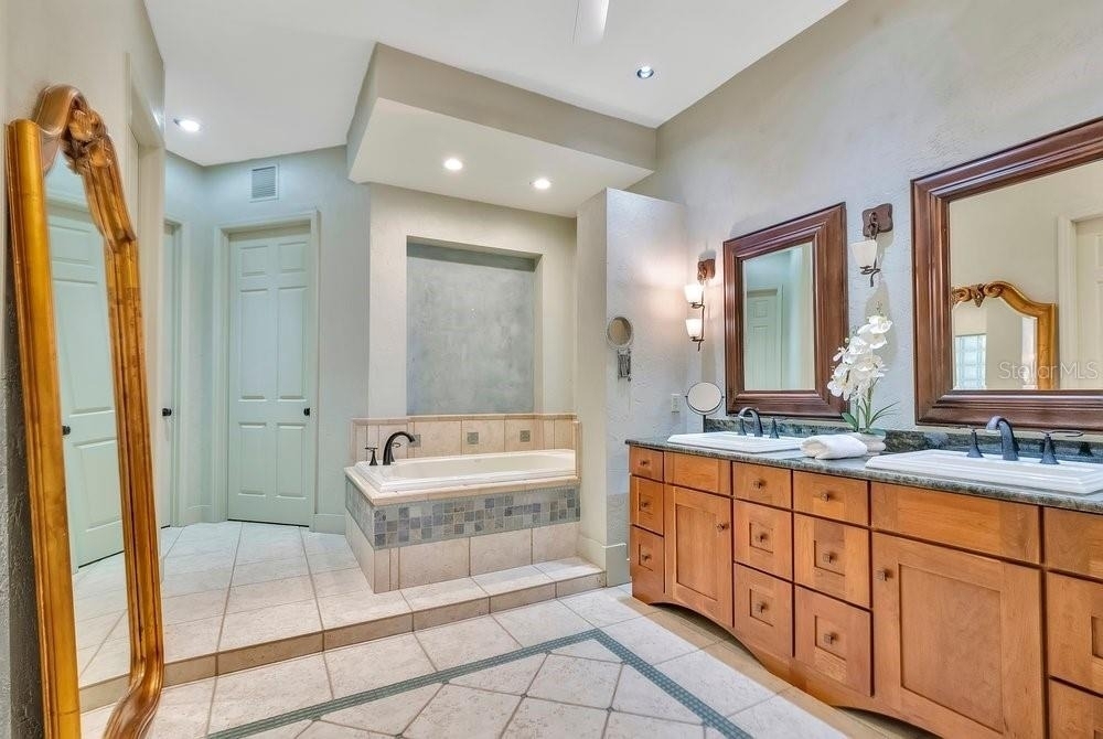10577 Down Lakeview Circle - Photo 44