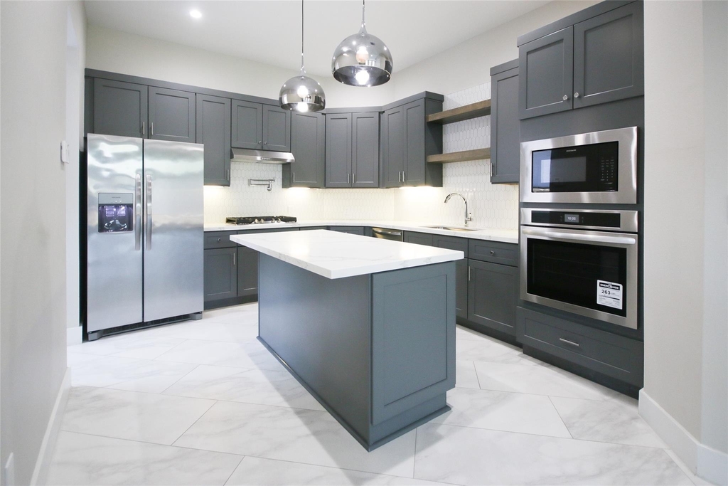 5113 Hershe Street - Photo 8