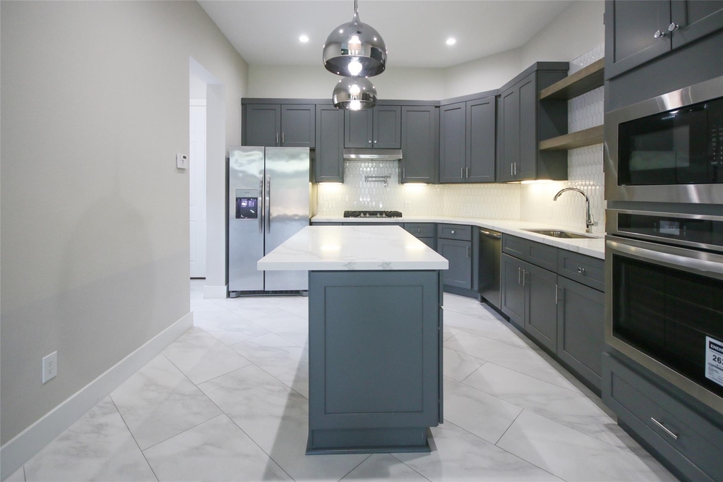 5113 Hershe Street - Photo 7