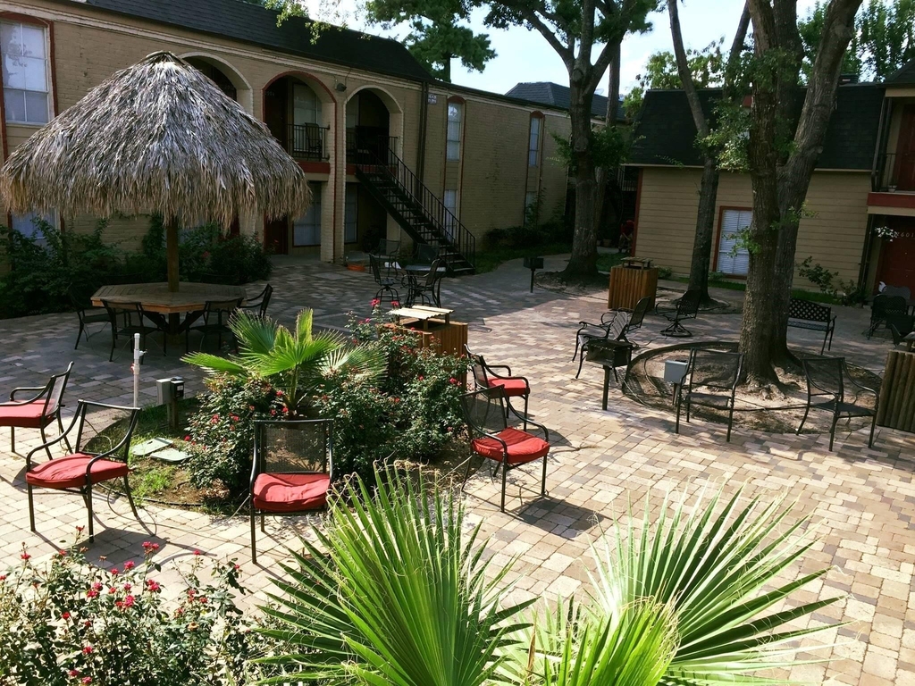 10110 Westview Drive - Photo 10